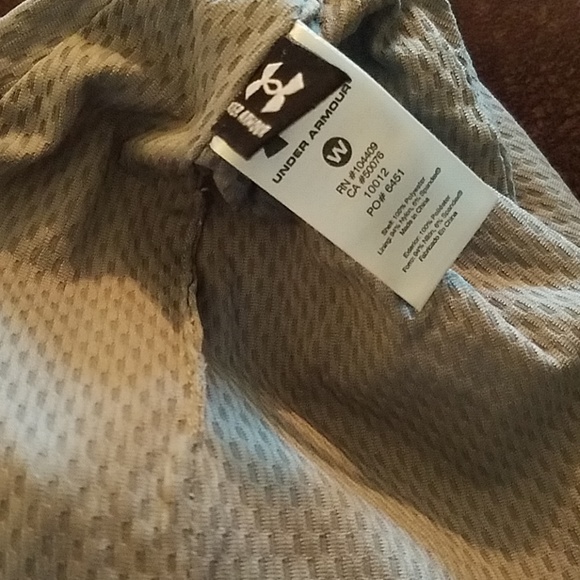 NWOT under armour toboggan - Picture 3 of 3